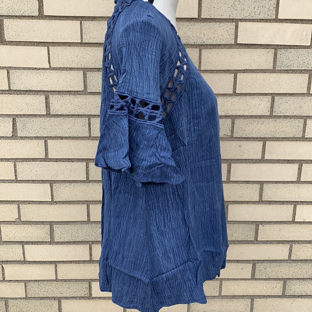Annabelle Indigo Denim Blue Open Inset Design Flutter Sleeve Top NWT - Picture 5 of 13